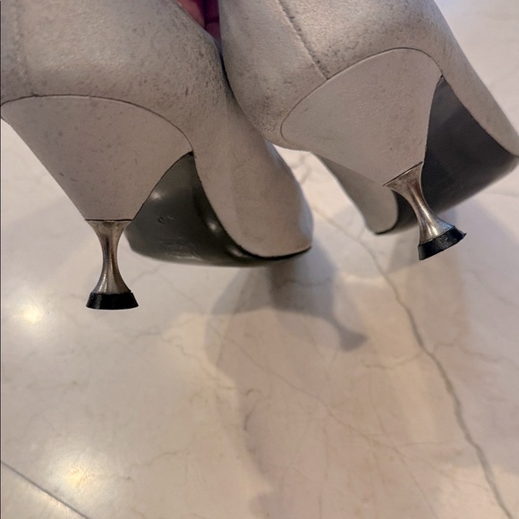 Fortuna Valentino Vintage Elegant Gray Pumps - Picture 3 of 11